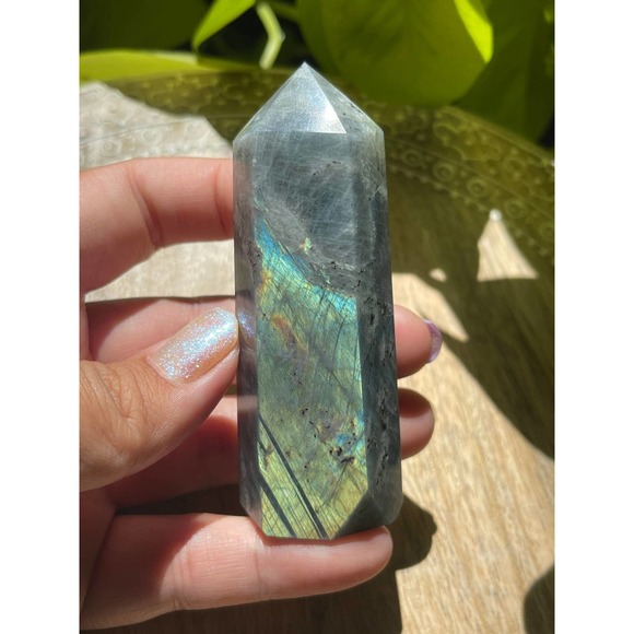 Golden Green Labradorite Tower - Picture 3 of 9